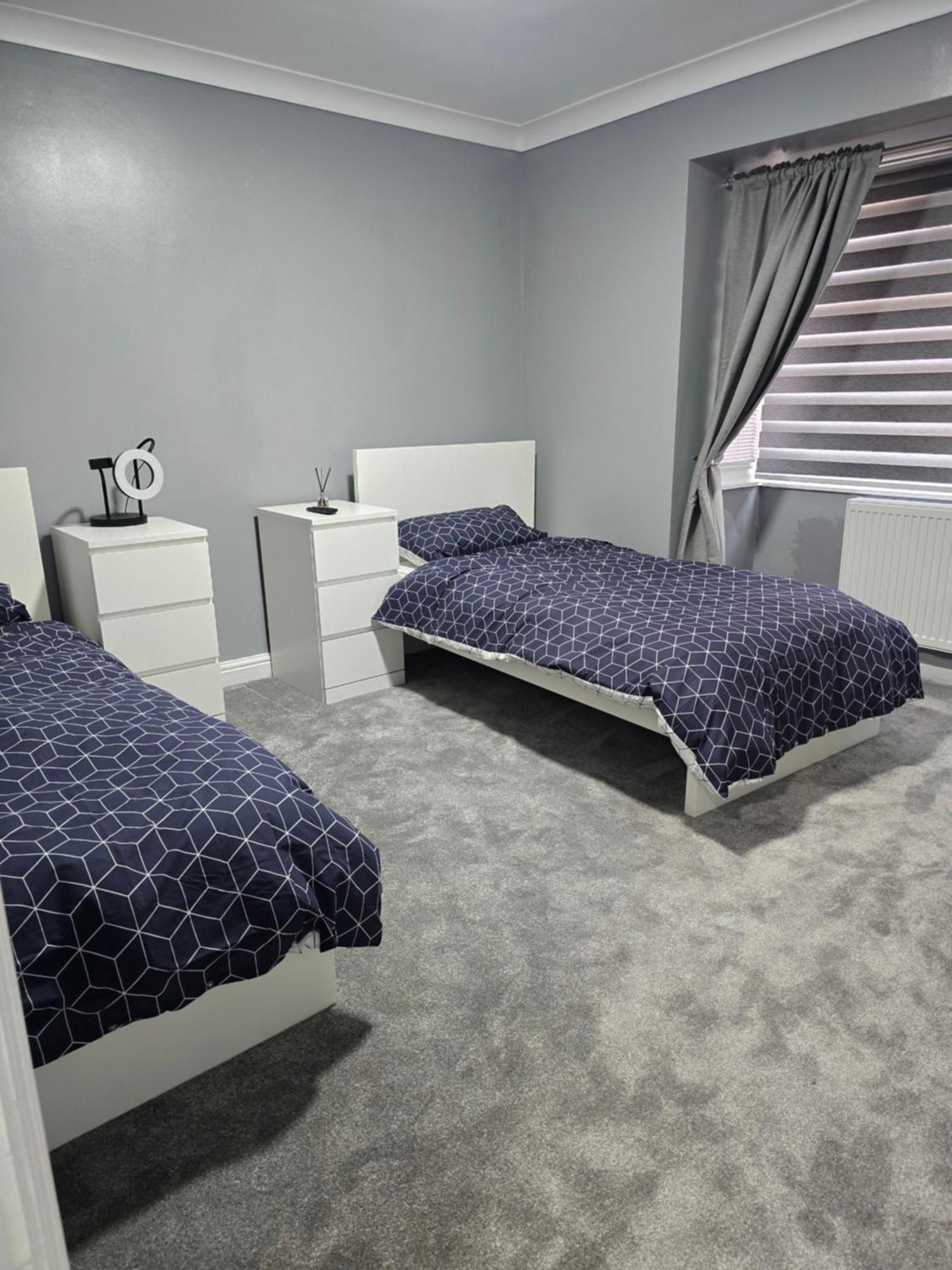 Manchester - House - Sleeps 6 - Parking - Garden Luaran gambar